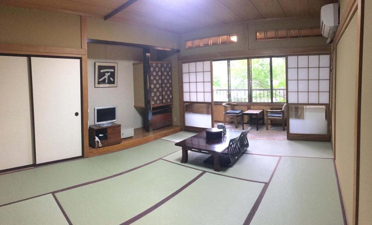 Ele Hotel Onsen Ryokufutei Kusatsu  Zewnętrze zdjęcie