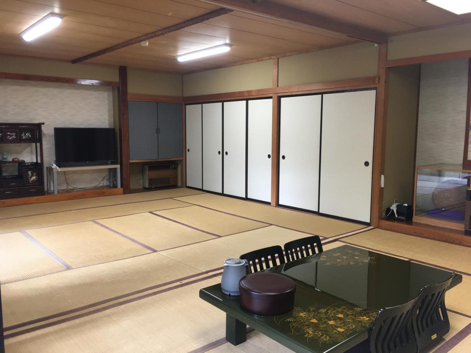 Ele Hotel Onsen Ryokufutei Kusatsu  Zewnętrze zdjęcie